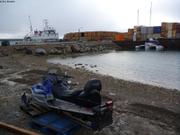 12 A quai a Cambridge Bay