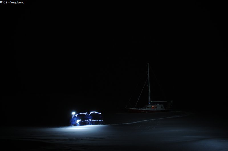 100 Frontales dans la nuit