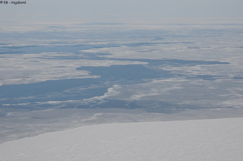 347 Jeune banquise disloquee vue depuis sommet 600m