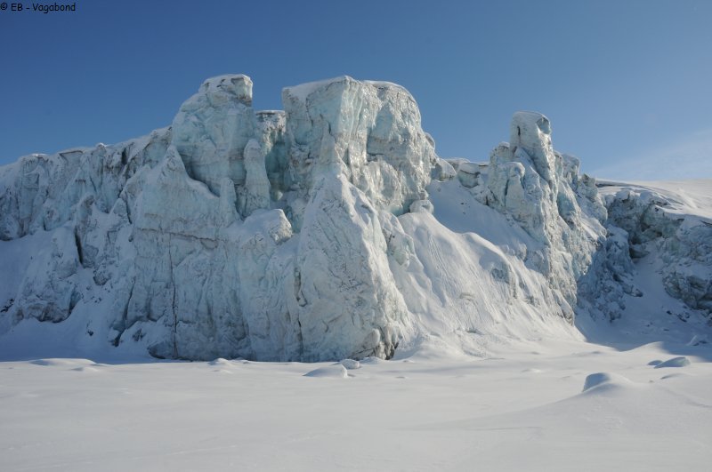 393 Le glacier blanchit